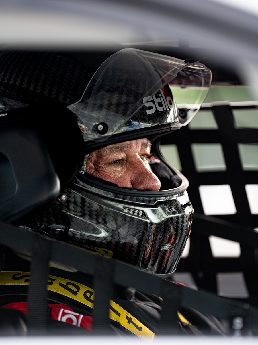 Paul Denton, #16 Mustang Dark Horse R